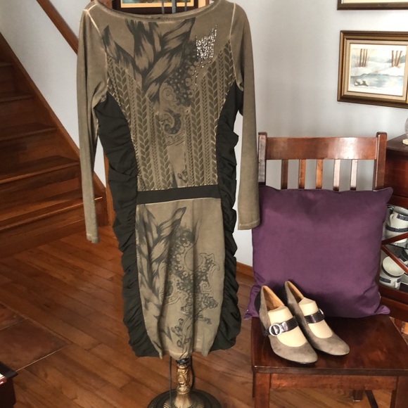 ANVRDIE Angels Never Die Ruched Beaded Dress - Picture 5 of 10